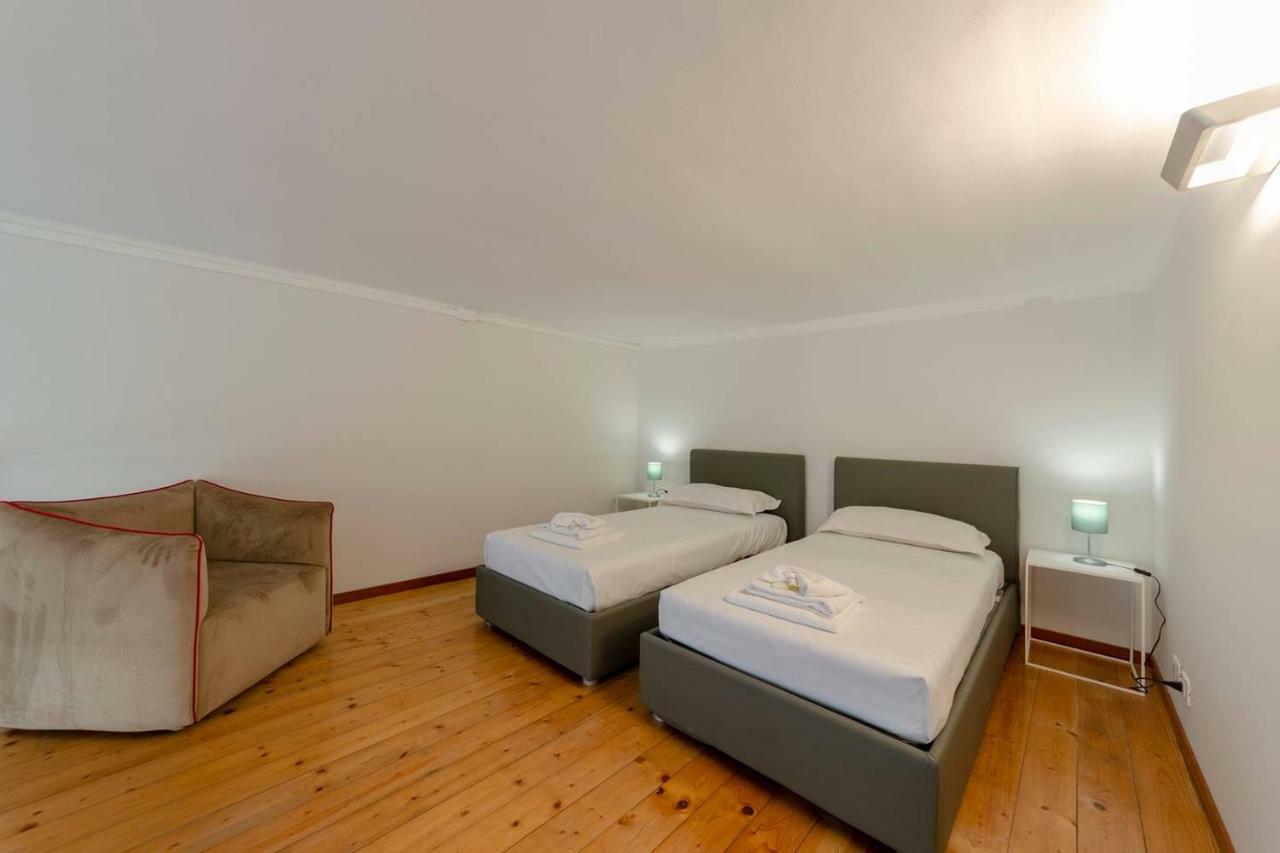 Appartamento Joivy Elegant Flat For 7, In The Heart Of Genova Esterno foto
