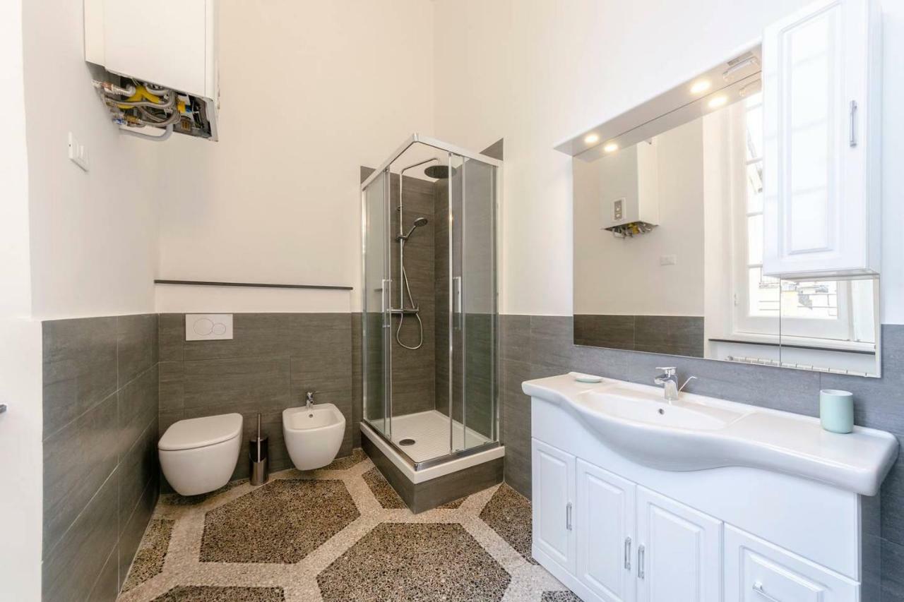 Appartamento Joivy Elegant Flat For 7, In The Heart Of Genova Esterno foto