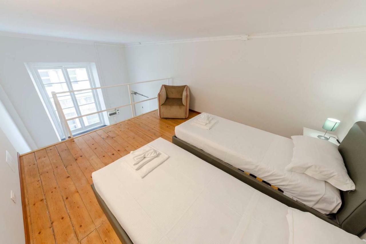 Appartamento Joivy Elegant Flat For 7, In The Heart Of Genova Esterno foto