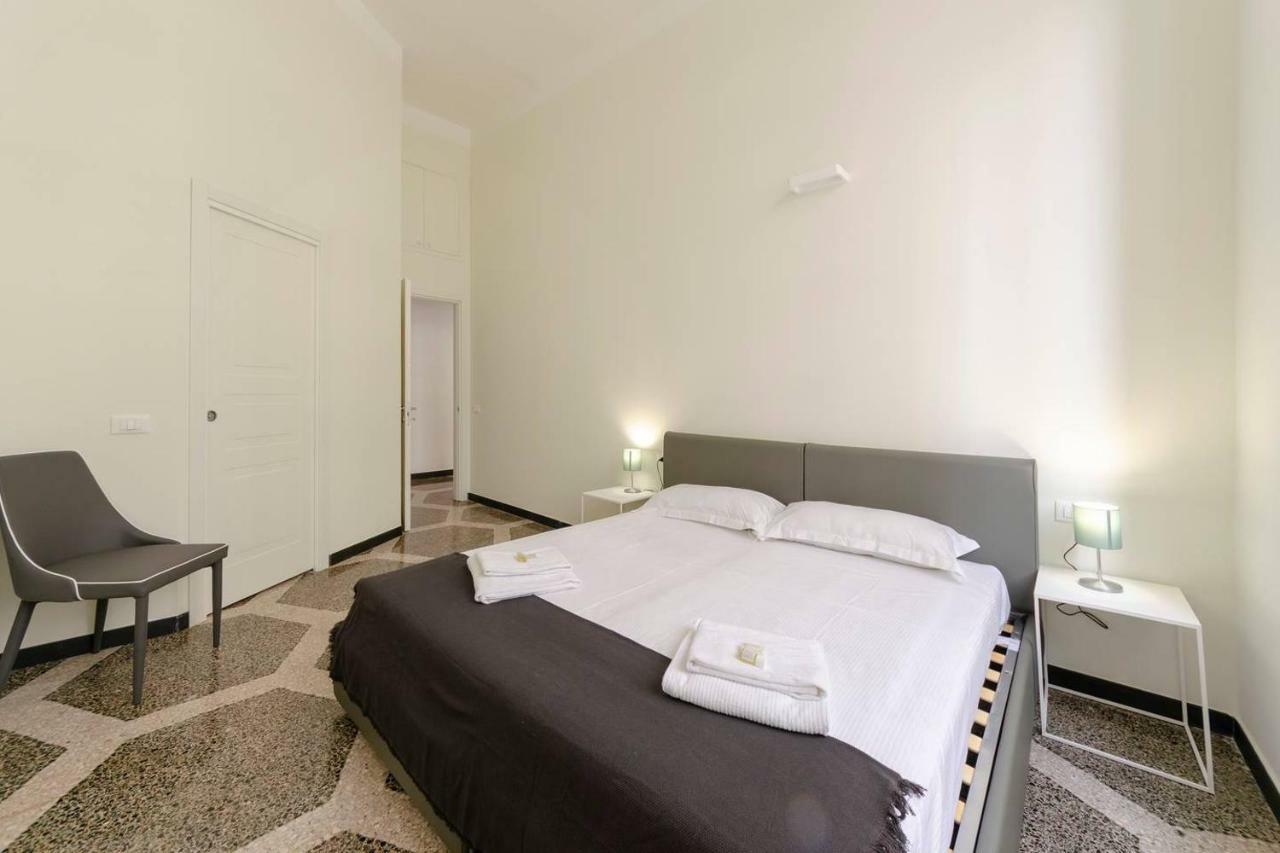 Appartamento Joivy Elegant Flat For 7, In The Heart Of Genova Esterno foto
