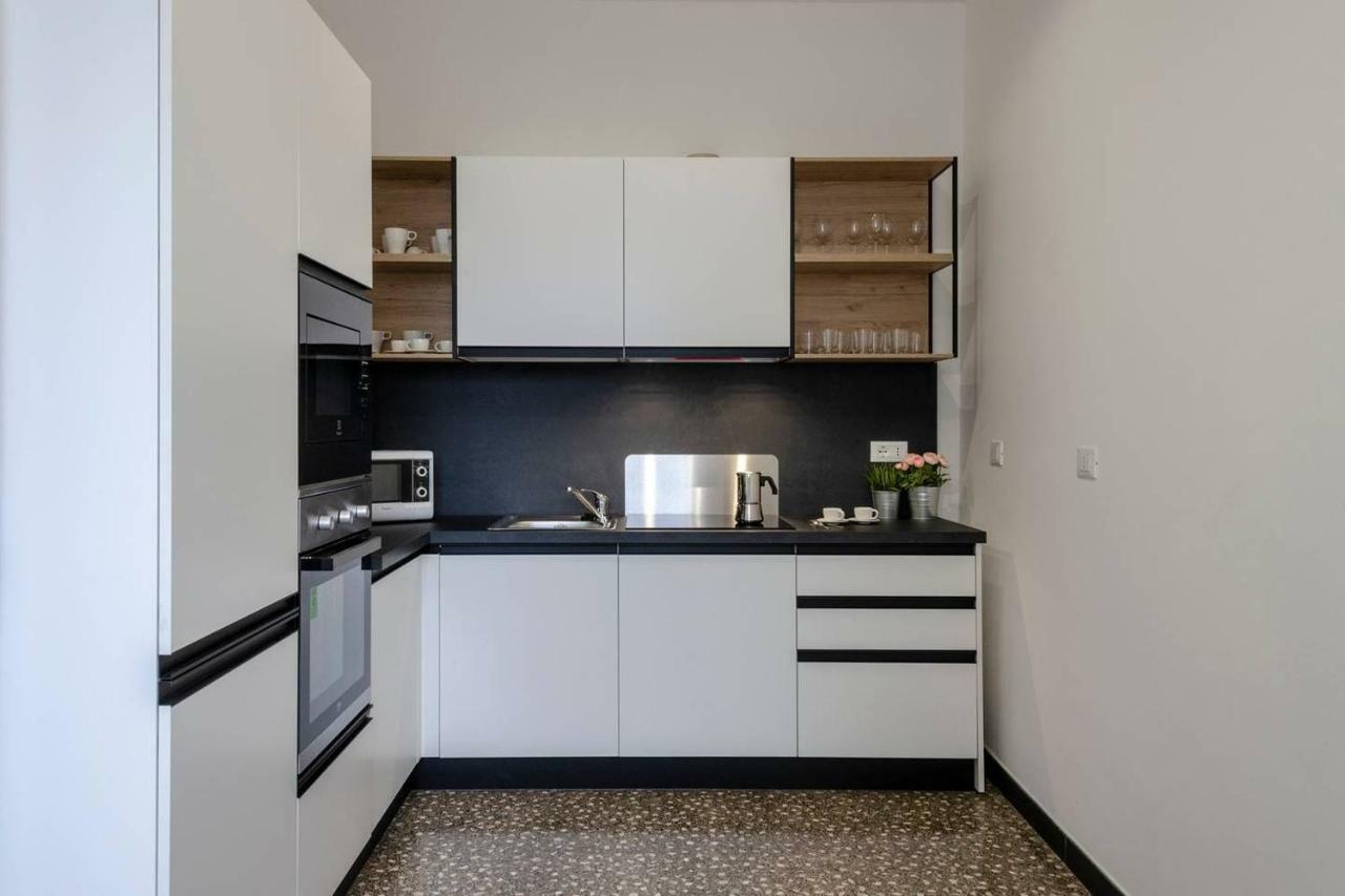 Appartamento Joivy Elegant Flat For 7, In The Heart Of Genova Esterno foto