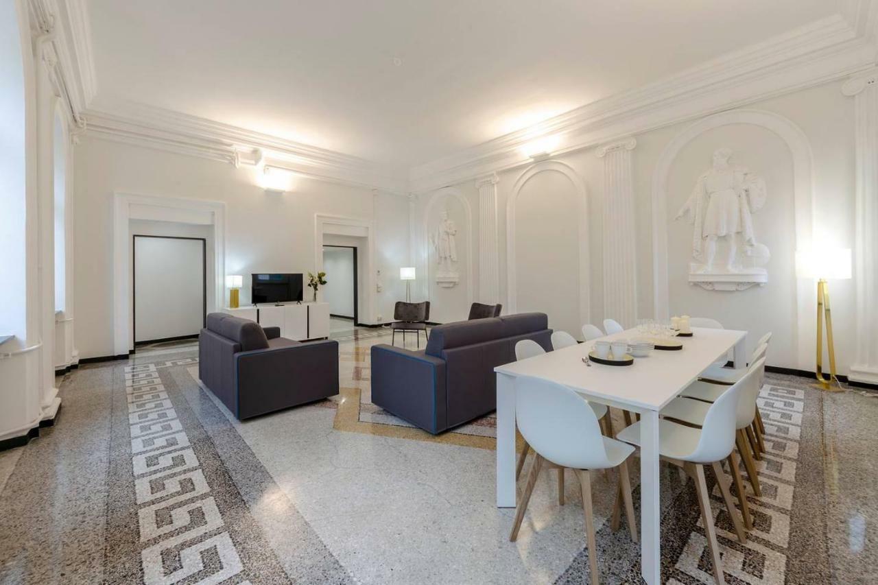 Appartamento Joivy Elegant Flat For 7, In The Heart Of Genova Esterno foto